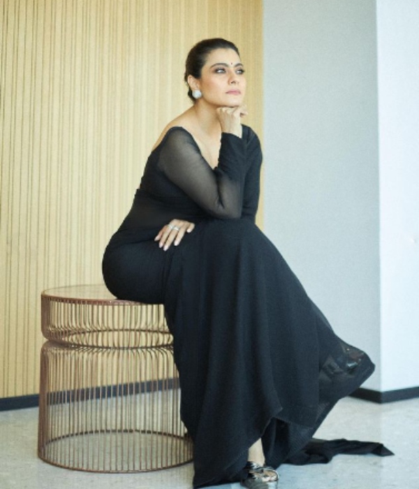 Bollywood actress Kajol Looks Shares Black Saree Pics on Insta