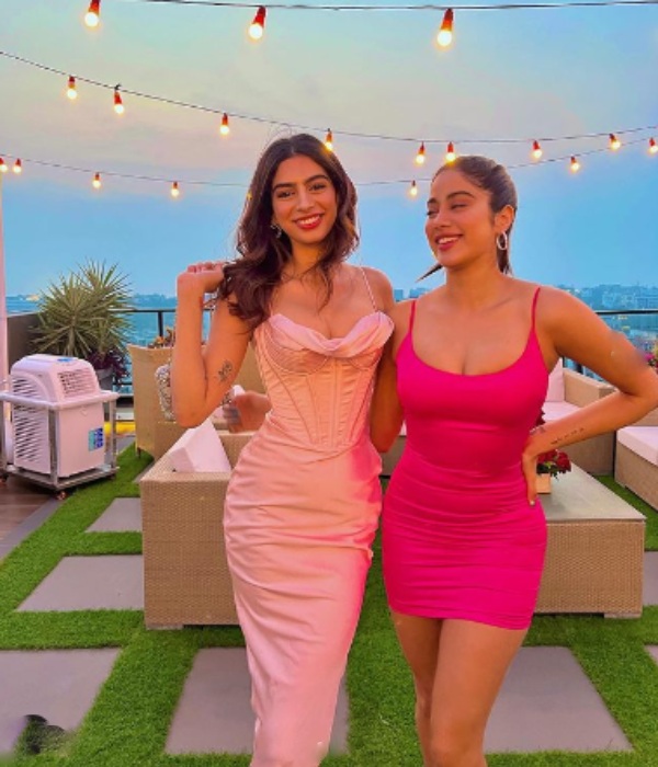 Jhanvi Kapoor sister Khushi Kapoor latest bikini photos storms internet 