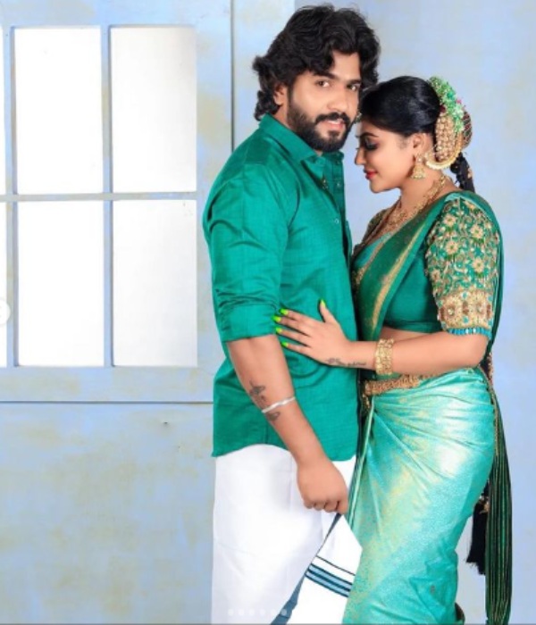 Reshma Pasupuleti gets trolled for her latest bridal photoshoot 