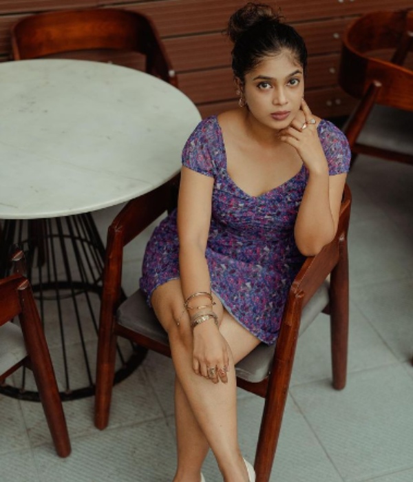 vj parvathy latest instagram post trending on social media