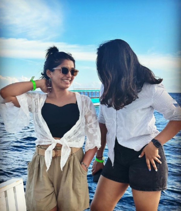 96 fame Gouri Kishan puts a rib tattoo under her chest shocks fans