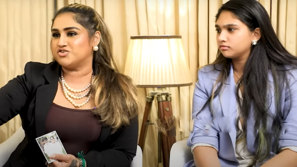 Vanitha VIjayakumar gets emotional while talks about her mom Manjula 