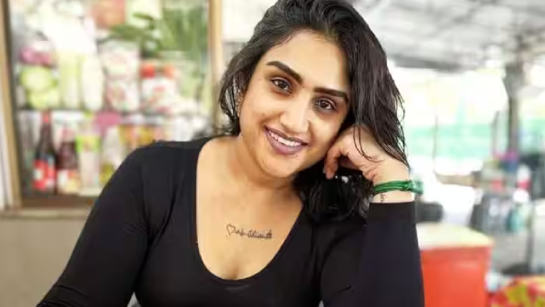 Vanitha VIjayakumar gets emotional while talks about her mom Manjula 