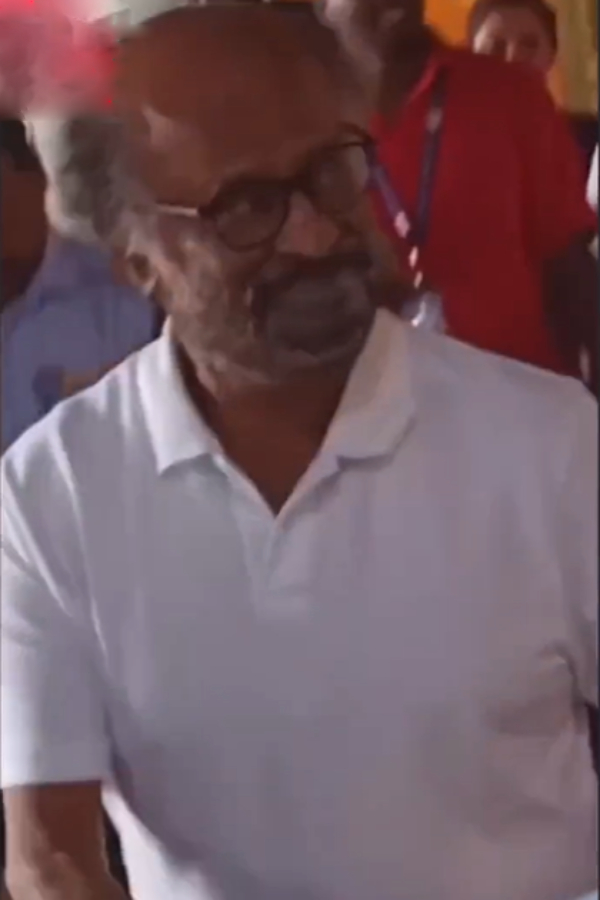 Actor Rajinikanth returns from Maldives to chennai after his vacation trip