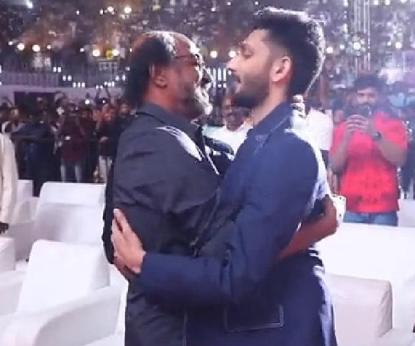 Director Vignesh shivan hails Anirudh and Rajinikanth in Jailer audio release function