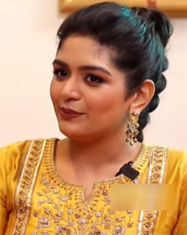 Actress Aditi shankar recent interview about her cooking which likes by her Fahter Shankar