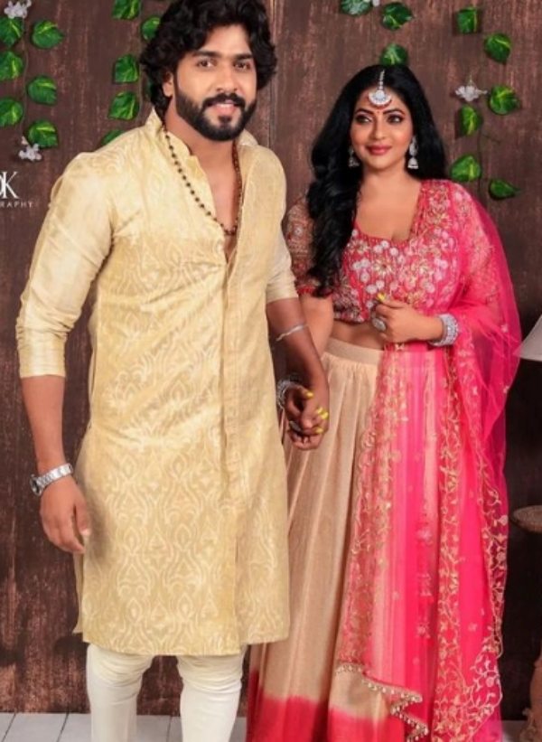 Actress Reshma pasupuleti explains about her Marriage photoshoot