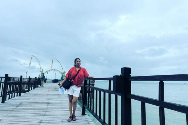 Radhika Sarathkumar wearing shorts and shares a solo photo, Actor Rahman reacts