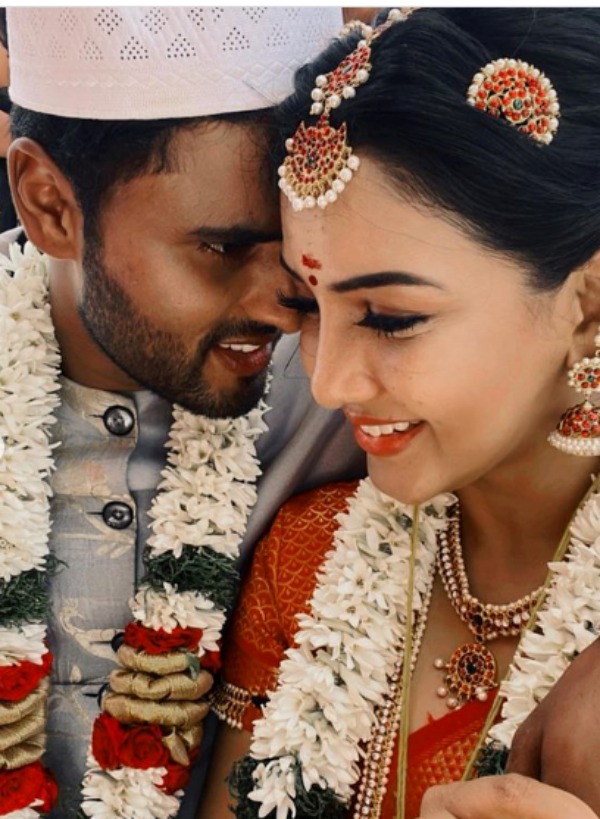 Bigg Boss Pavni wishes her Ironman Amir on his birthday and shares some wedding look pics Bigg Boss Pavni wishes her Ironman Amir on his birthday and shares some wedding look pics