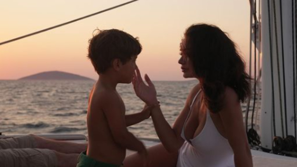 Actress Amy Jackson shares photos with her Son and Lover