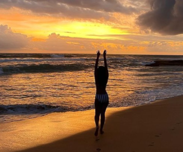 sillu karupatti movie actress nivedhithaa sathish bikini pics sillu karupatti movie actress nivedhithaa sathish bikini pics