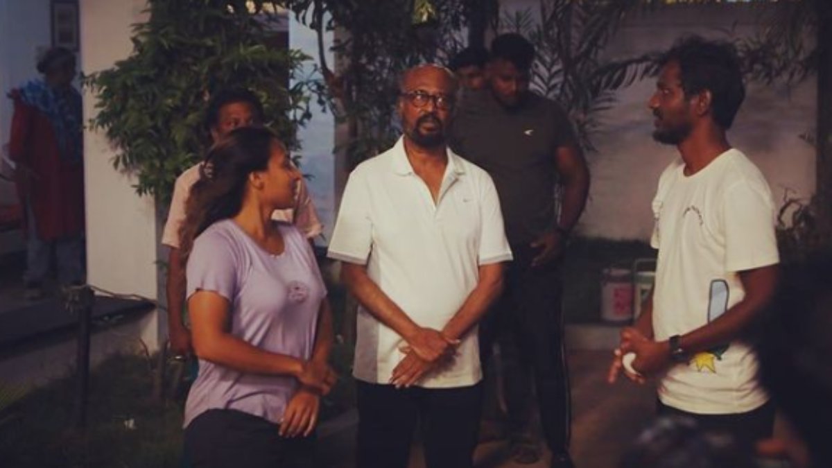 Director Aiswarya Rajini Shared Lal Salaam shooting spot picture with Rajinikanth 
