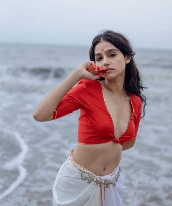 Selvaraghavan plans to rope young actress Answara Rajan for 7G Rainbow Colony 2