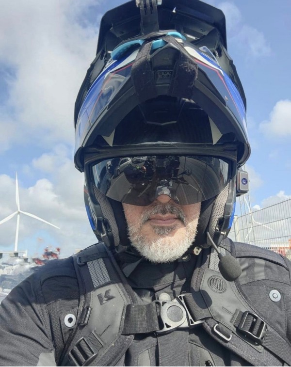 Actor Ajiths Vidamuyarchi movie to be shoot in London? Actor Ajiths Vidamuyarchi movie to be shoot in London?