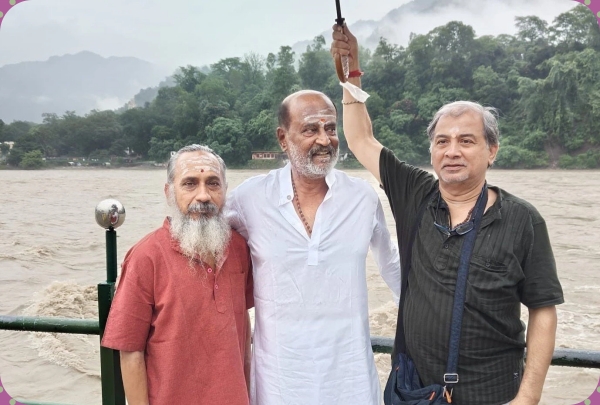 A fan from Tamil Nadu has walked to the Himalayas to see Rajinikanth. 