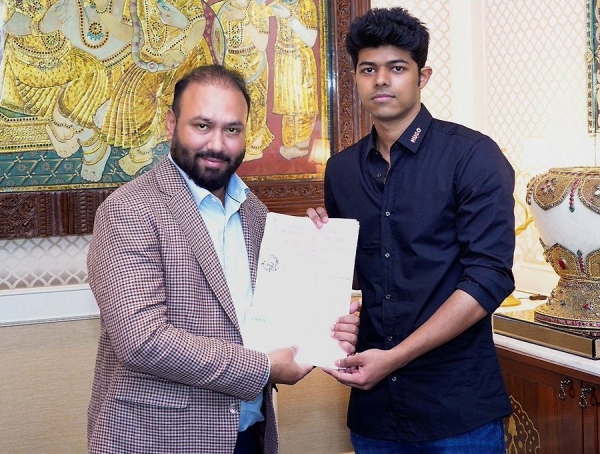 Jason Sanjay going to direct Jiiva for his debut movie?