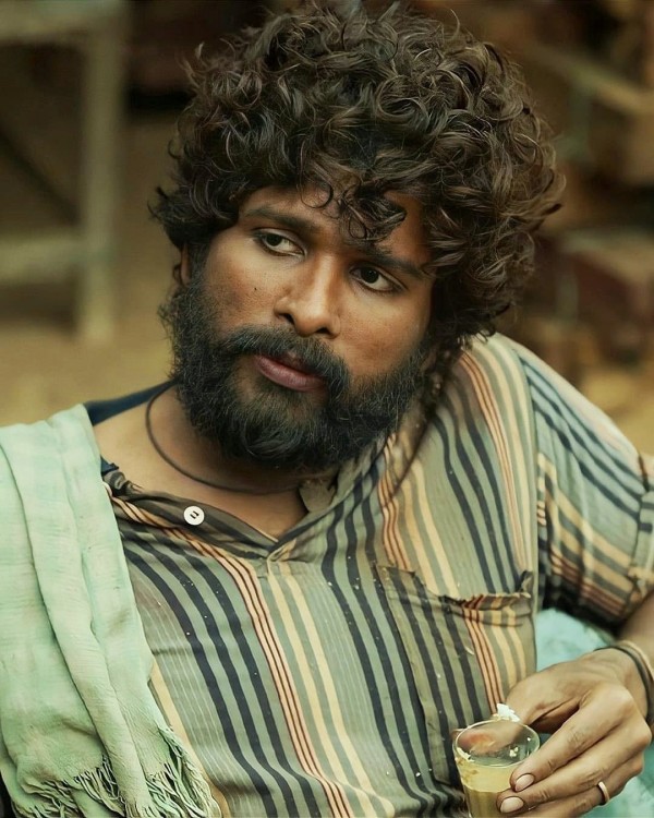 Blue Sattai Maran criticize National Award for Allu Arjun in Best Actor category