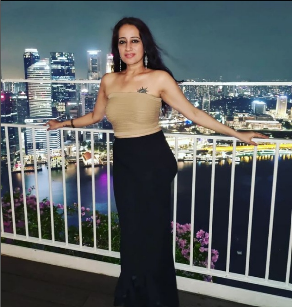 kizhakku cheemayile Actress Rudra latest photos and fans reaction 