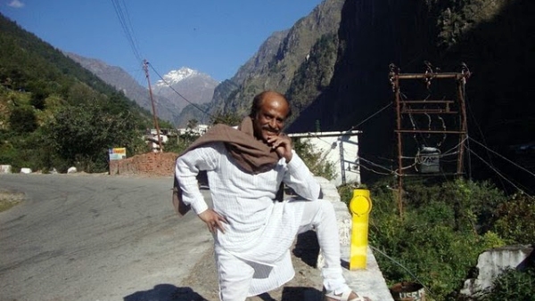 Actor Rajinikanth Went To Himalayas today 