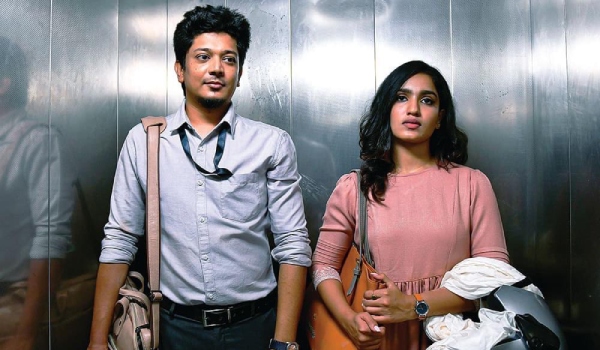 Saniya Iyappan shares wedding photo with Actor Sri shocks fans 