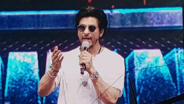 Actor Shah rukh khans speech about Atlee -Priya child makes controversies