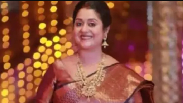 Malayalam Television actress Nithya Sasi and her boyfriend Binu have been arrested who extorted money from the old man 