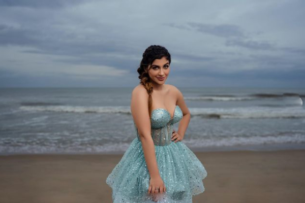 Yashika Anand lookalike blue barbie at beach photos stuns fans Yashika Anand lookalike blue barbie at beach photos stuns fans