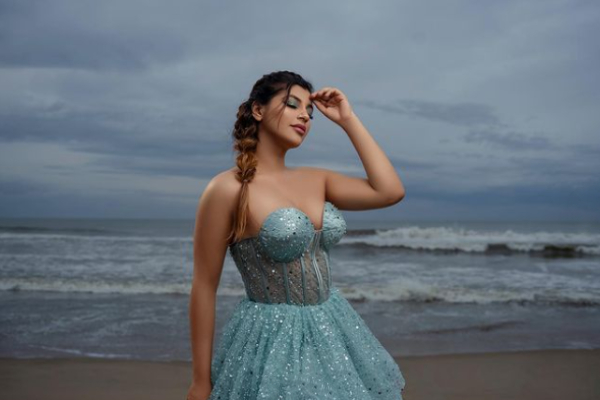 Yashika Anand lookalike blue barbie at beach photos stuns fans Yashika Anand lookalike blue barbie at beach photos stuns fans