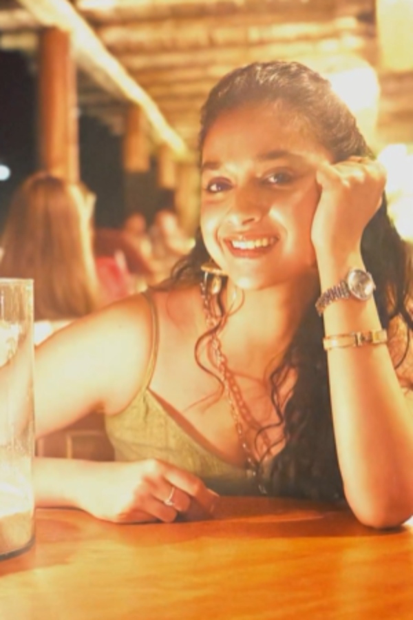 Maamannan heroine Keerthy suresh thailand tour photos trending 