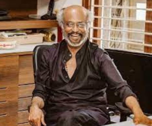 Actor Ethirneechal Marimuthu hails Rajini and his Jailer movie in Celebrity show