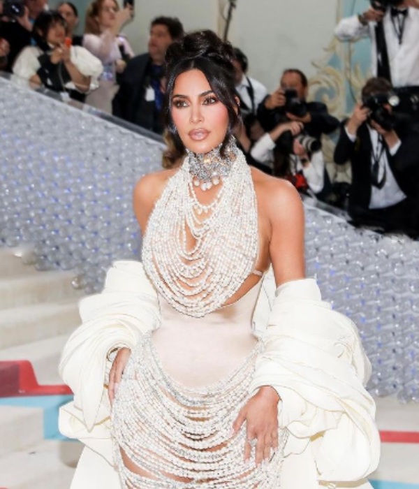 Nora Fatehi body hugging dress stuns fans and grabs Kim Kardashian comments 