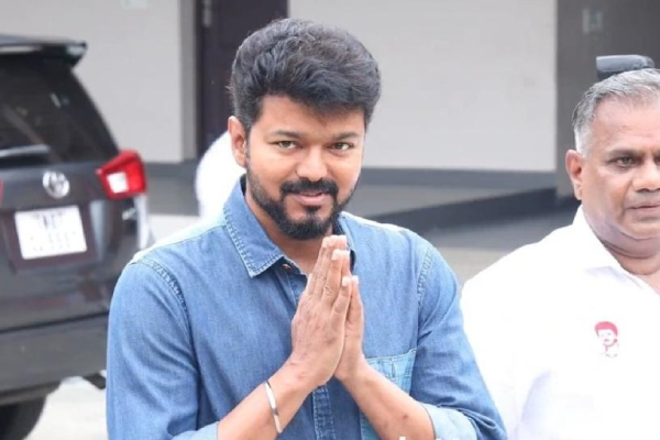  Super Star: Valai Pechu Bismi opined that Vijay is fit for the Superstar title