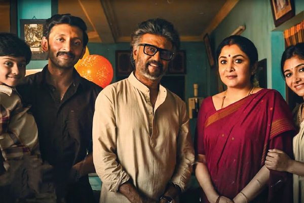 Blue Sattai Maran tweeted with Sun Pictures official Jailer report