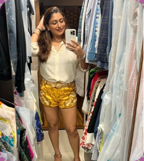 Actress Malavikas latest workout video stuns K Town fans