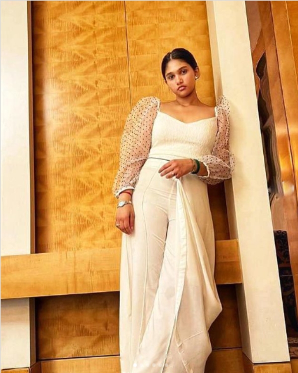 a daughter who surpassed Vanitha vijayakumar in beauty the next heroine to enter kollywood a daughter who surpassed Vanitha vijayakumar in beauty the next heroine to enter kollywood