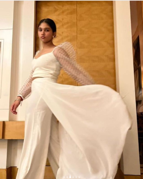 a daughter who surpassed Vanitha vijayakumar in beauty the next heroine to enter kollywood a daughter who surpassed Vanitha vijayakumar in beauty the next heroine to enter kollywood