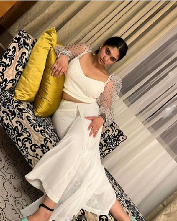 a daughter who surpassed Vanitha vijayakumar in beauty the next heroine to enter kollywood a daughter who surpassed Vanitha vijayakumar in beauty the next heroine to enter kollywood