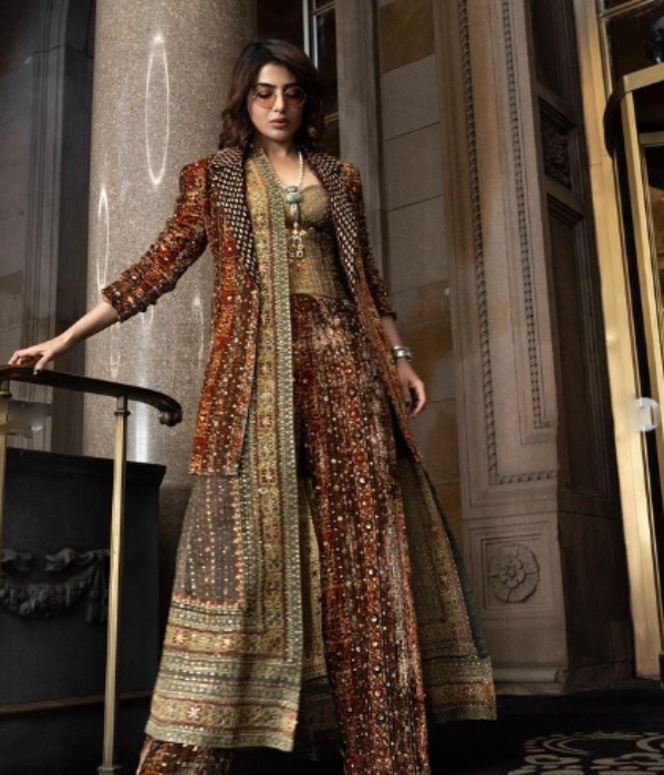 actress Samantha completed 14 years in cinema industry 