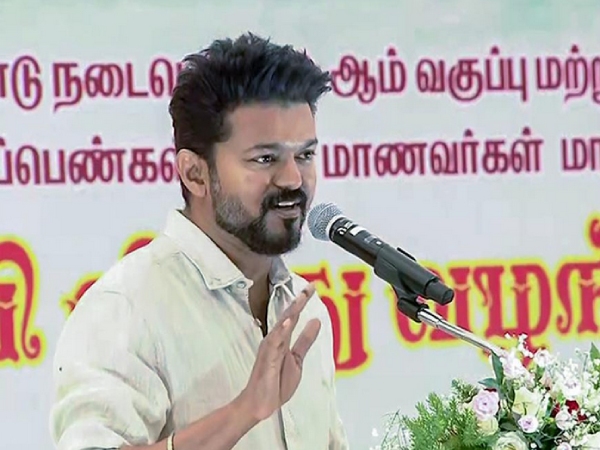 Vijay is going to meet the executives of the IT wing of the Vijay Makkal Iyakkam on the 26th 