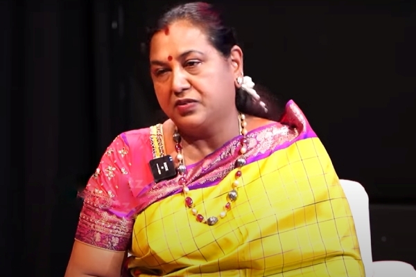 Vijayakanth son Shanmuga Pandian cleaning his dad in toilet too reveals by Premalatha Vijayakanth son Shanmuga Pandian cleaning his dad in toilet too reveals by Premalatha