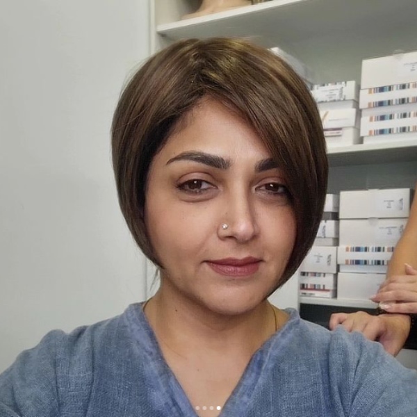 Khushbu Sundar new hairstyle and look stuns co actress