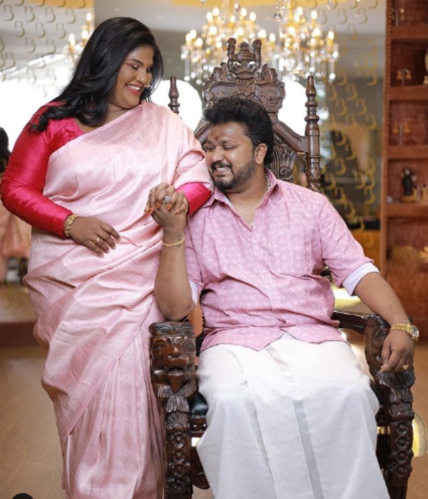 Robo shankar daughter indraja shankar cute romantic photos