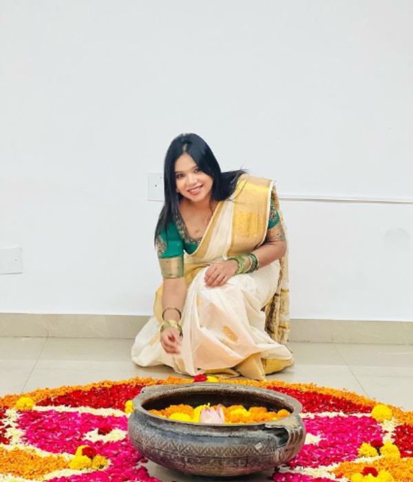 Shivani narayanan and dharsha gupta and other tamil stars observe onam festivities