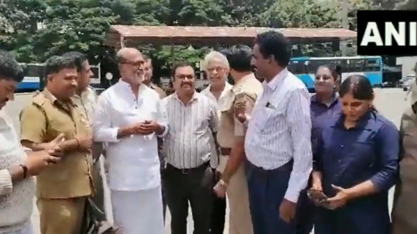  Rajinikanth visited Bangalore Jayanagar bus depot Video Goes Trend on Social Media 