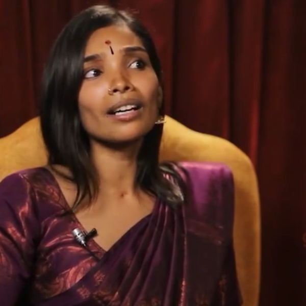 Neeya Naana celebrity has also talked about the discrimination in the life of Mathi in that interview 