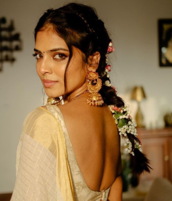thangalaan movie actress malavika mohanan onam special clicks