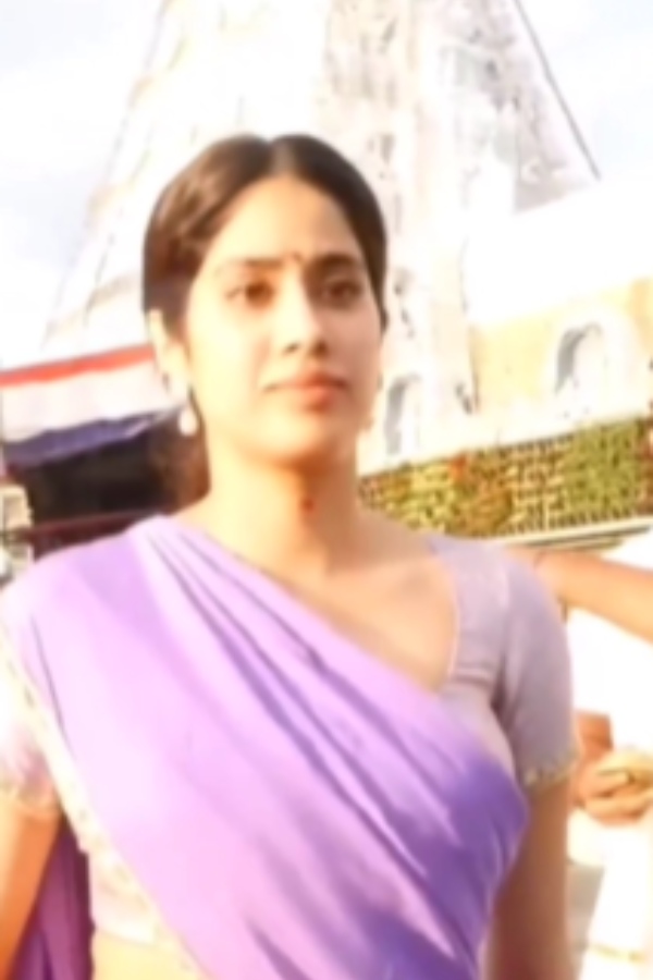 sridevi daughter janhvi kapoor secret engagement rumours sridevi daughter janhvi kapoor secret engagement rumours