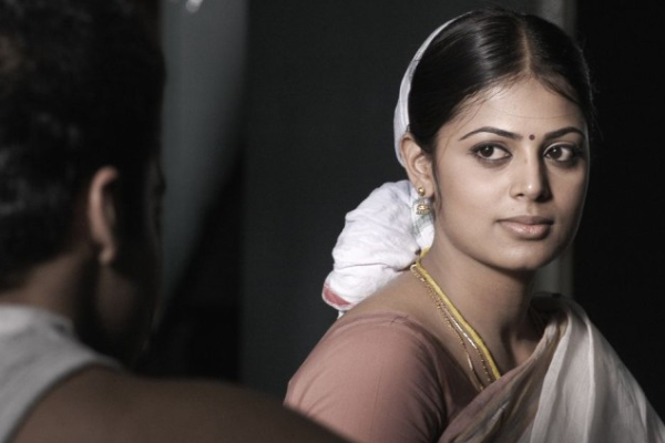 eeram movie actress Sindhu menon latest photos 