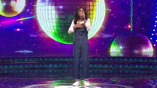 Vijay TVs Super singer Junior 9 shows Judge Thaman hails participant Richa for her performance