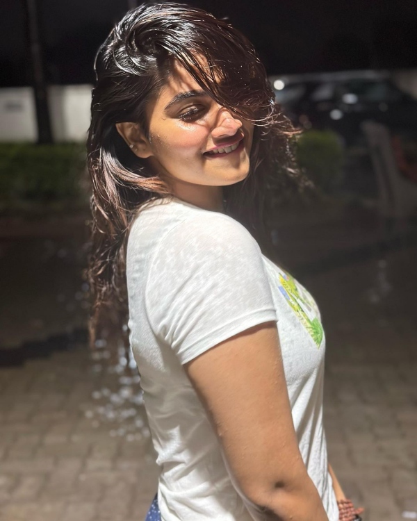 Netizens trolls Shivani Narayanans rain dance 